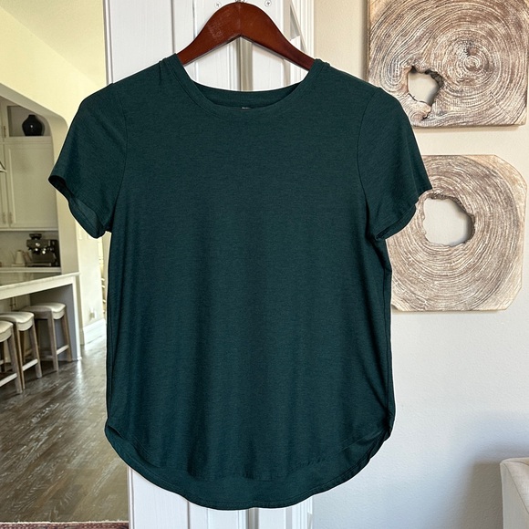 Beyond Yoga Dark Green Short Sleeve Tee - Picture 1 of 6